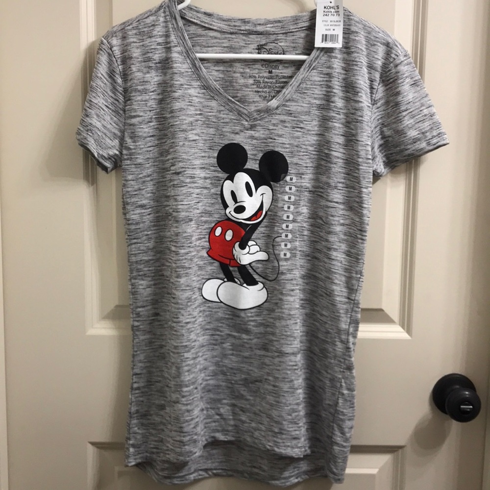 NWT✨ Disney T-shirt